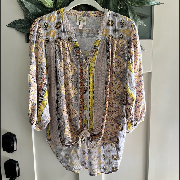 fig and flower Tops - Fig & Flower Tie-front Blouse | M | EUC